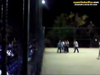 Halı Sahaya Girip Fenerbahçe Formasını Çıkarttırmak (Trabzon)