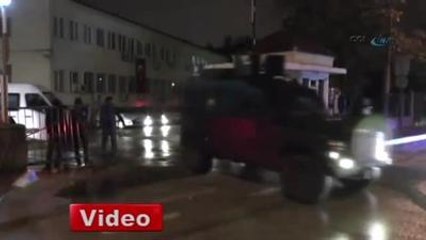 Bebekleriyle Cezaevine Girdiler