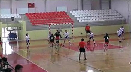 GENÇ UŞAK SPOR 5'TE 5 YAPTI