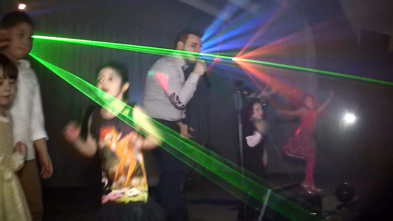 31 Dicembre 2013-2014 Festa di Capodanno con Massimo Truisi Organizzatore Luca Del Faro.wmv