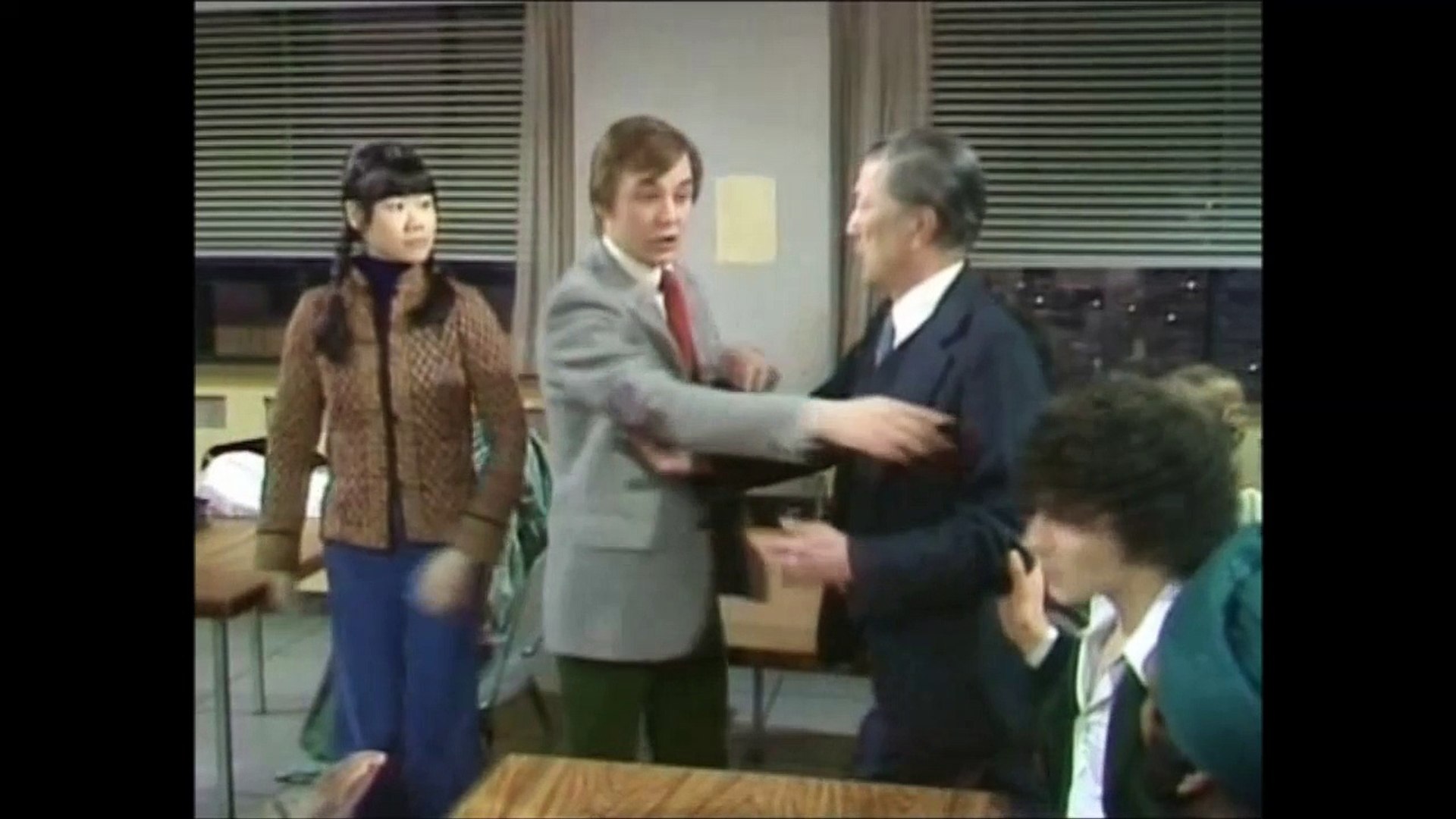 ⁣How difficult is to understand NAYA Pakistan Agenda for Patwaris and PPP followers