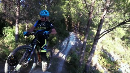 Apprentissage de la gamelle ..... façon Max !