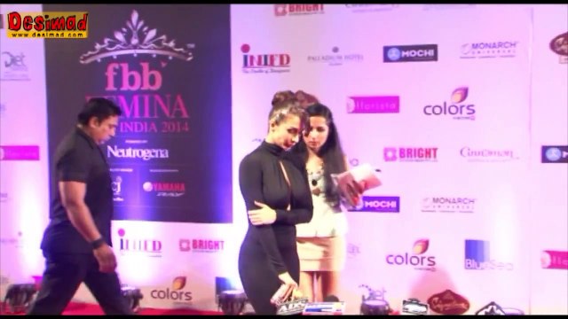 Deepika Padukone's DIRTIEST Wardrobe Malfunctions Compilation | Bollywood Wardorbe Malfuntion 2014