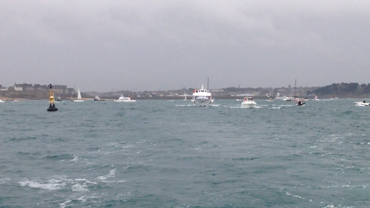 Route du Rhum : les bateaux rejoignent le départ