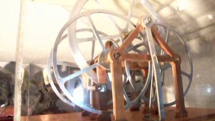 MÁQUINA DE ATWOOD, DETALLADA