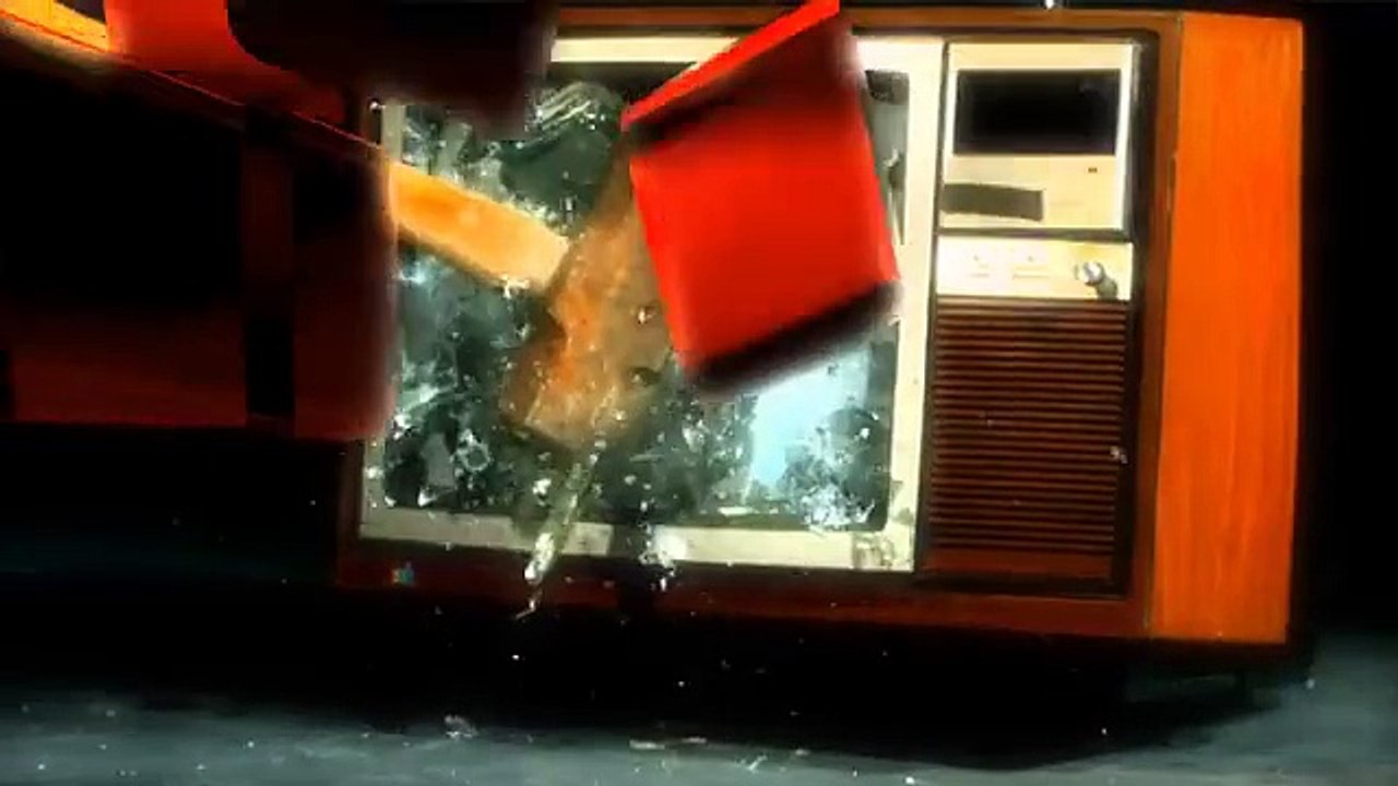 Tu vois mon bras, tu l'vois plus, tu vois mon bras...