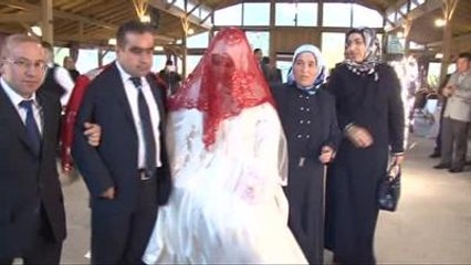 Görme Engelli Çift, Dünyaevine Girdi