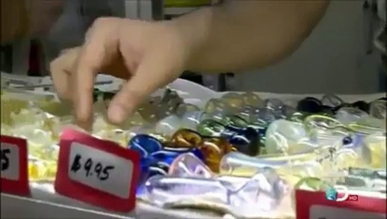 Un homme essaye pour la première fois du cannabis