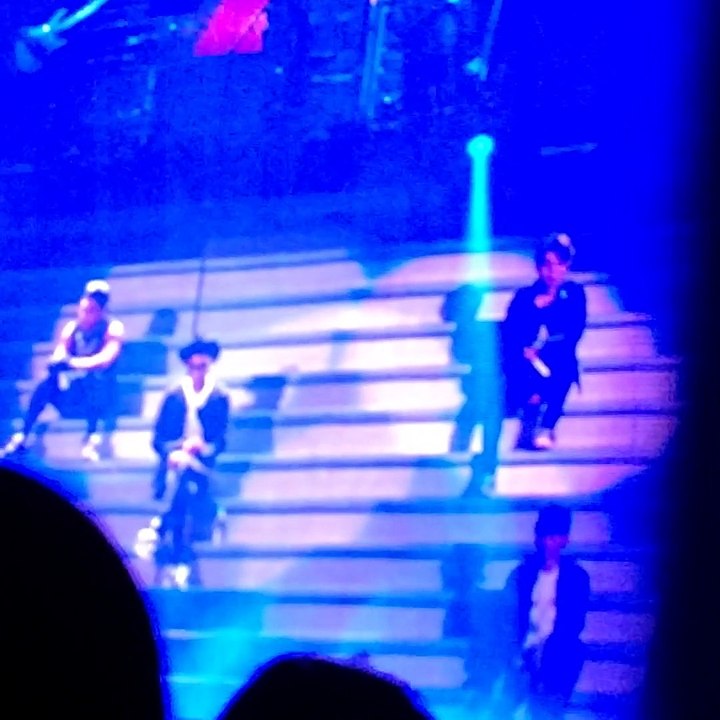 14/4/12 YG con "Lie"