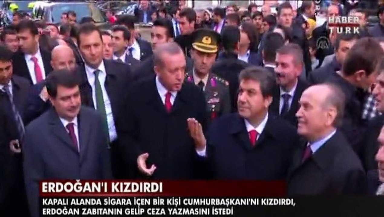 Erdogan Esenlerde Sigara icen bir vatandasi fena fircaladi