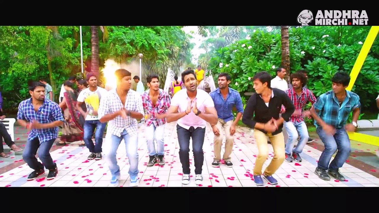 Erra Bus www.AndhraMirchi.net Trailer Manchu Vishnu, Catherine Tresa, Dasari Narayanarao,