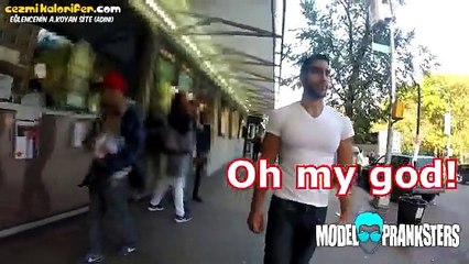 New York'ta Erkeğe Taciz