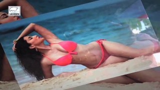 Sunny Leone In Hot Bikini
