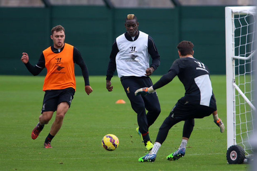 Balotelli humilie un coéquipier à l'entraînement !