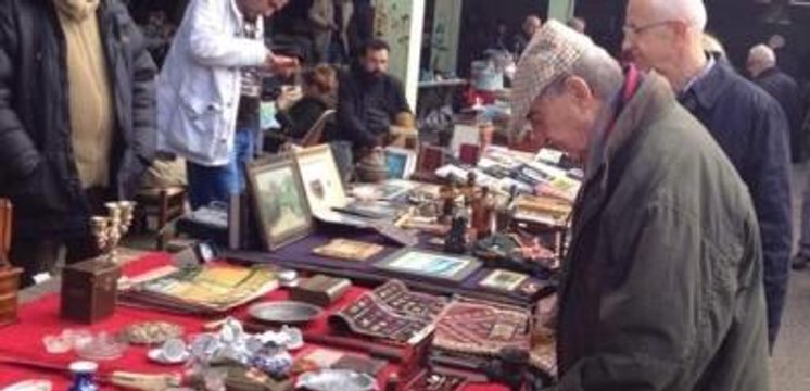 Rahmi Koç, Bit Pazarında Alışveriş Yaparken Görüldü