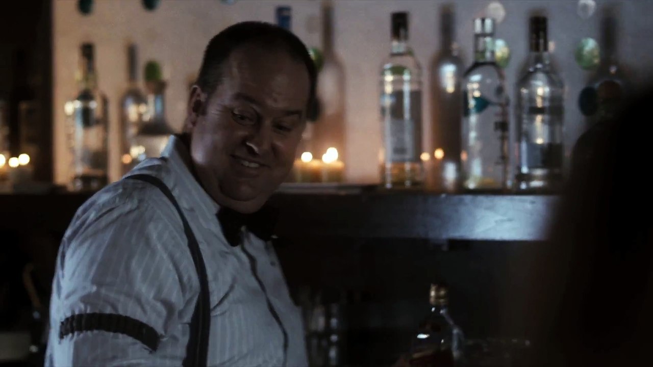 28 Hotel Rooms: Trailer HD OV nl ond