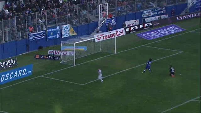 Plus belle passe de Zlatan pour Lavezzi