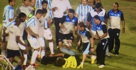 Tekme Tokat Kavga, Maçı Yarıda Bıraktırdı