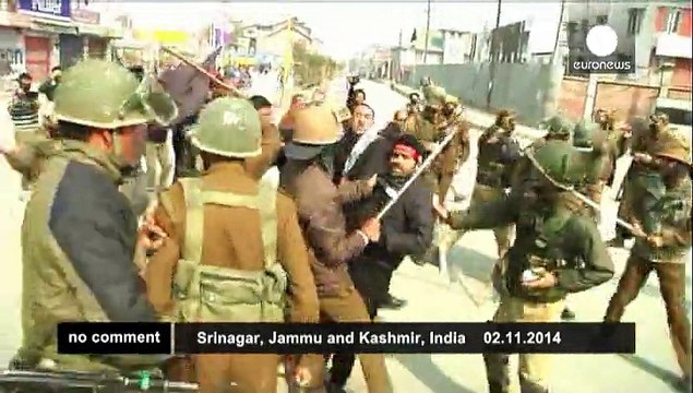 Clashes erupt after police try to disperse Muslims' march