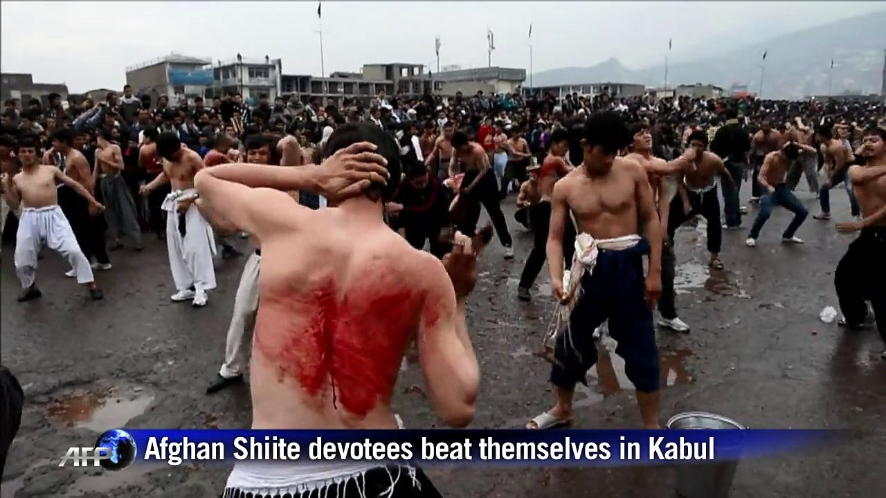 Afghan Shiite devotees beat themselves in Kabul