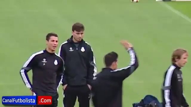Quand Cristiano Ronaldo se moque de James Rodriguez après un petit pont