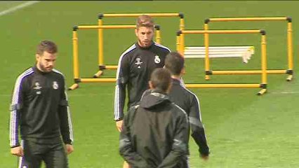 Illarramendi y Khedira se ausentan del entrenamiento antes de recibir al Liverpool