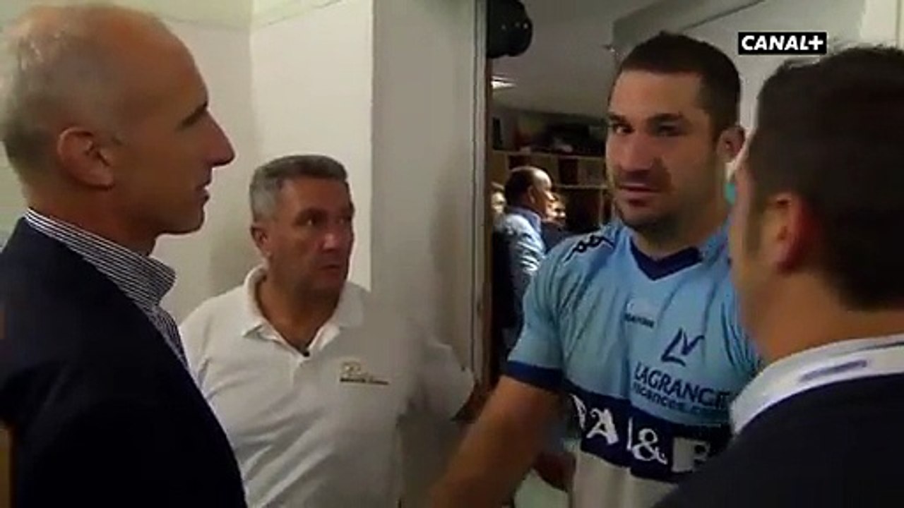 Le rugbyman Scott Spedding pleure en apprenant sa sélection en Equipe de France