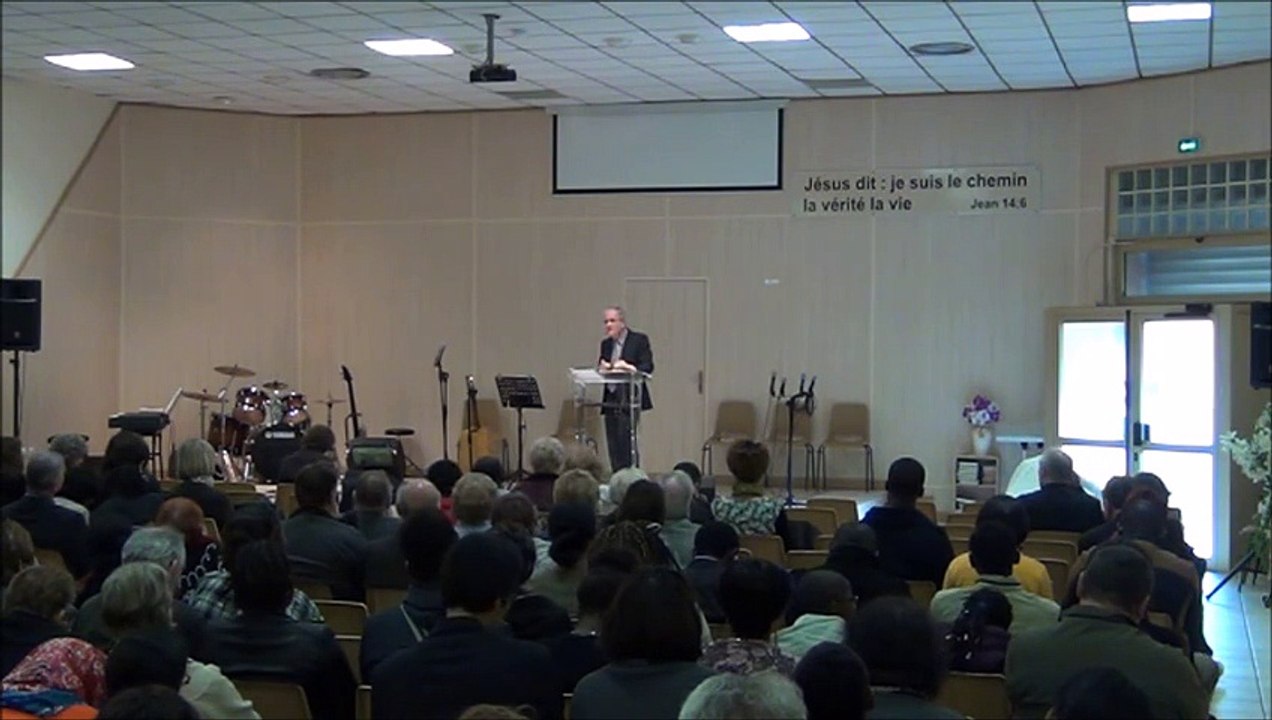 L'impureté du lépreux l'oblige à vivre hors du camp