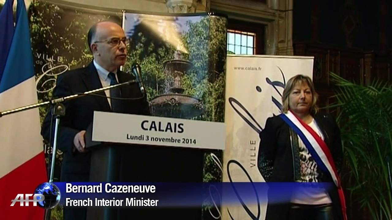 France says it needs Britain to solve Calais migrant crisis