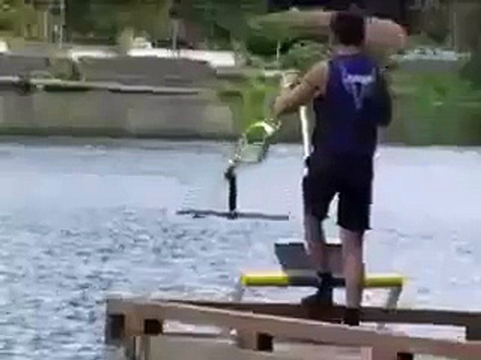 dekho ji nava paani ch chaln vala cycle