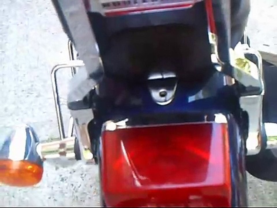 2007 Suzuki Boulevard S40 Motorcycle Seat Removal Tutorial