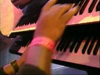 Maxi Priest - Wild World  (live)