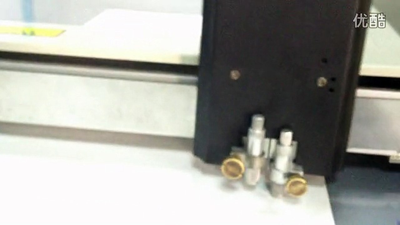 aokecut@163.com PET PVC smokebell cutter plotter flatbed digital cnc machine