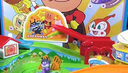 アンパンマンおもちゃ　くねくねパトロール　anpanman