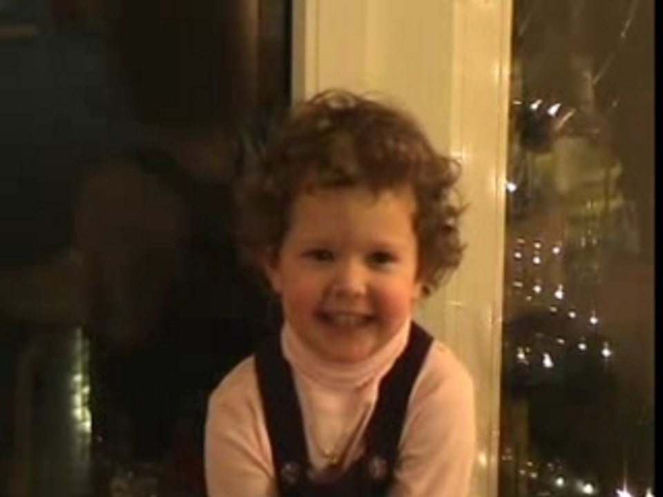 Chloé chante Noël !