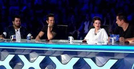 Demet Evgar'ın Hesabı Hackleyenler Yeni Mesajlar Attı