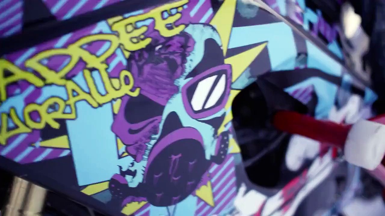 Stunt riding en la nieve