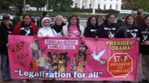 Madres indocumentadas protestan por una reforma migratoria justa en EEUU