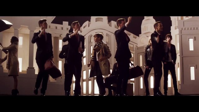 La nouvelle publicité Burberry avec Romeo Beckham : From London with Love