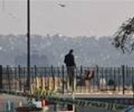 Gasbettiği silahla çevreye ateş açtı