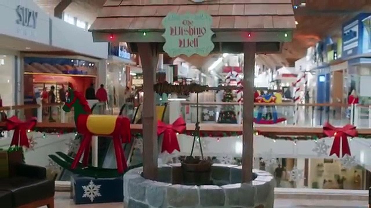 Grumpy Cat’s Worst Christmas Ever