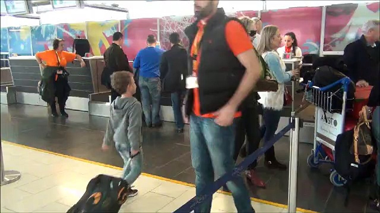 ΑΠΟΕΛ-αναχώρηση Παρίσι-σύζυγος Μαντούκα