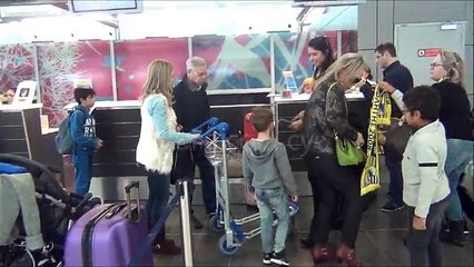 ΑΠΟΕΛ-αναχώρηση Παρίσι-οικογένειες παικτών