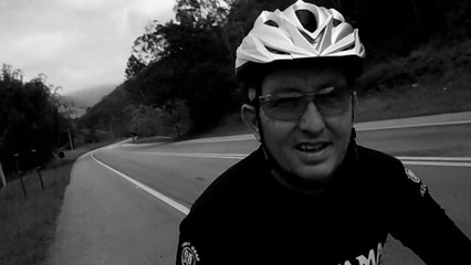 Marcelo Ambrogi na pista com sua MTB, Mountain bike em busca das Trilhas do Vale do Paraíba, Taubaté, Tremembé, Pindamonhangaba, SP, Brasil