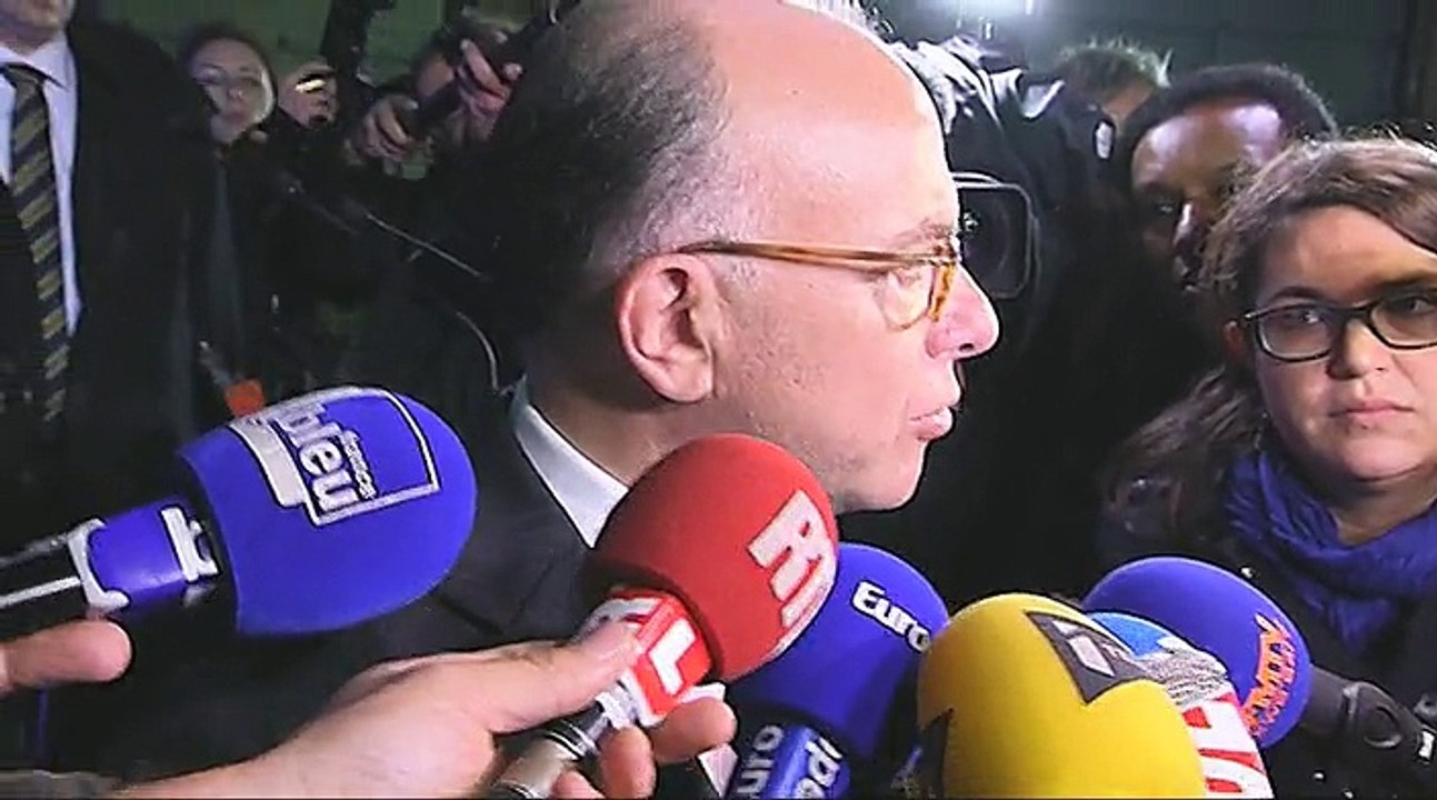 Bernard Cazeneuve favorable à la mise en place d'un centre d'accueil de jour pour les migrants de Calais
