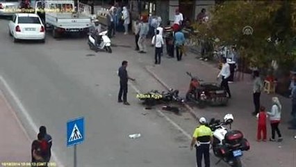 Trafik Cezasına Kızıp, Bıçakla Kendini Yaraladı