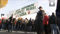اعتراض باغداران لهستانی نسبت به عدم فروش سیب