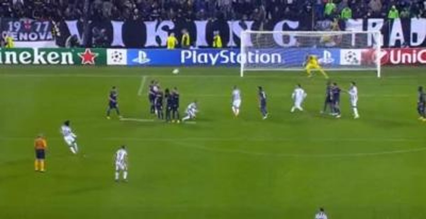 Pirlo'dan Muazzam Frikik Golü