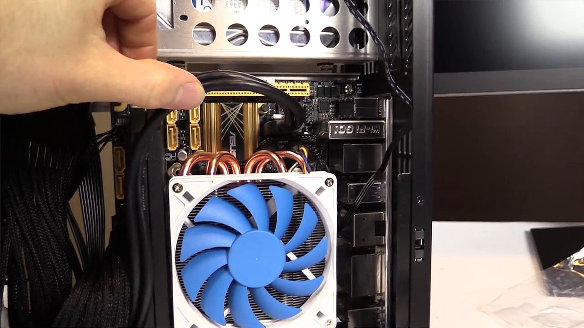 Lian Li Pc Q19 Console Killer Pc Case Video Dailymotion