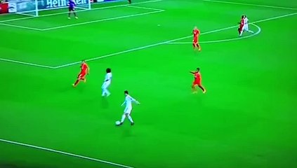 Ronaldo takes a dive